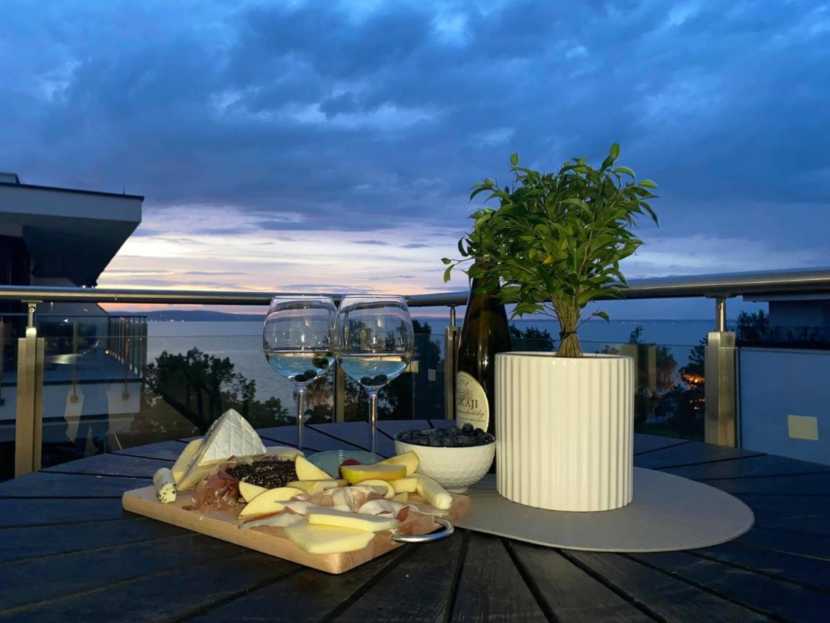 Limerence Apartments Сиофок Екстериор снимка