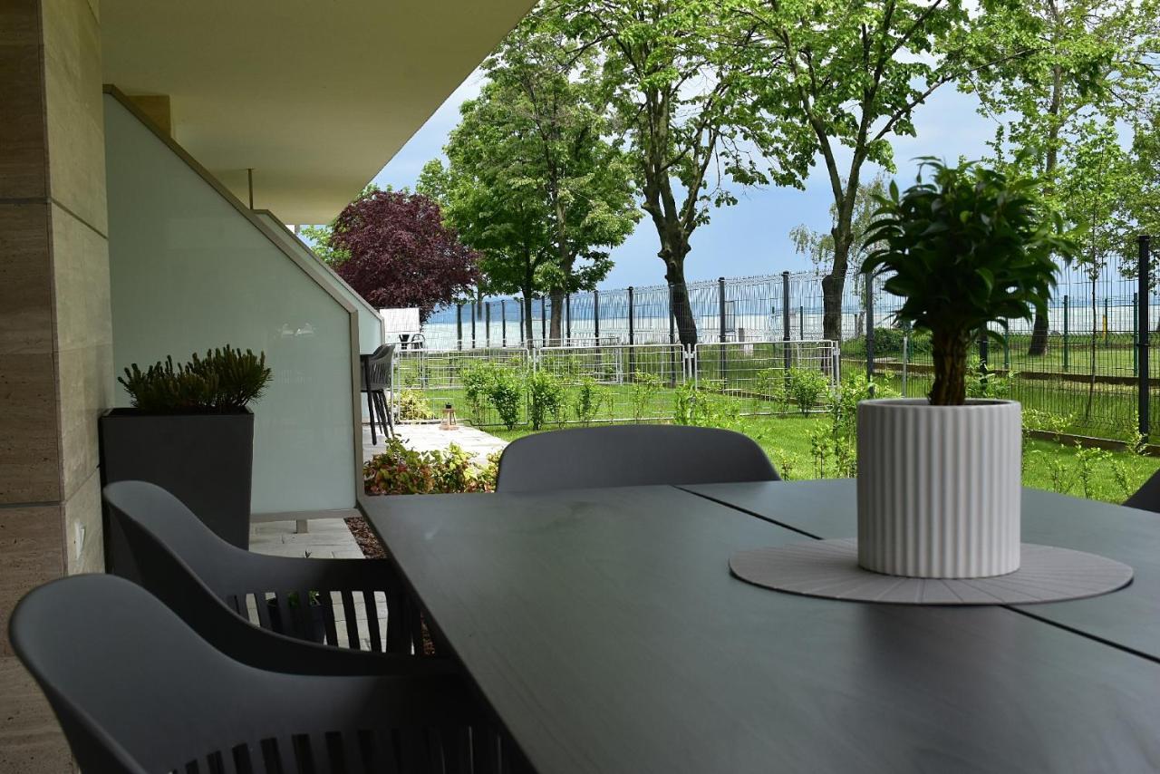 Limerence Apartments Сиофок Екстериор снимка