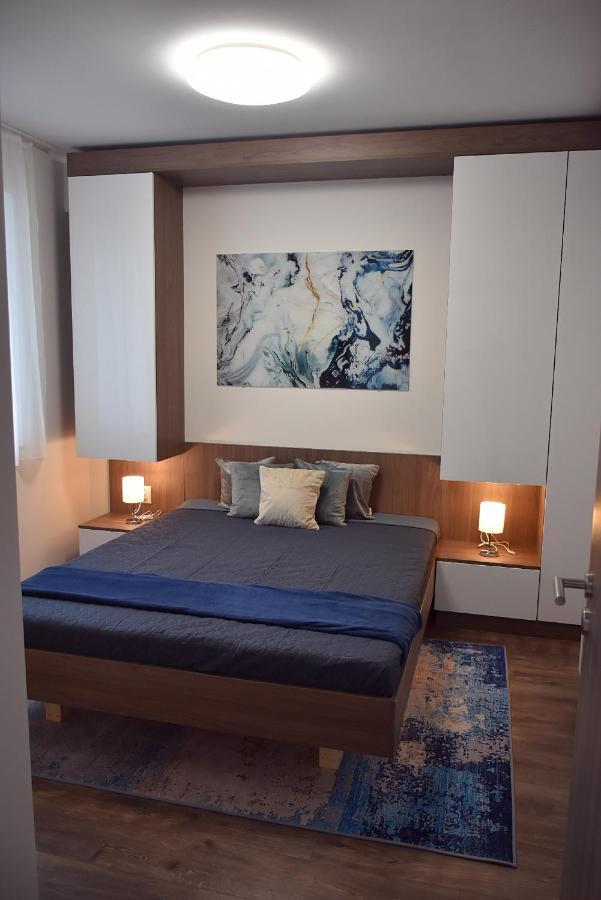 Limerence Apartments Сиофок Екстериор снимка