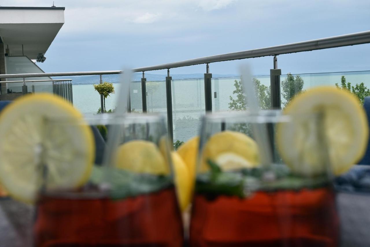 Limerence Apartments Сиофок Екстериор снимка